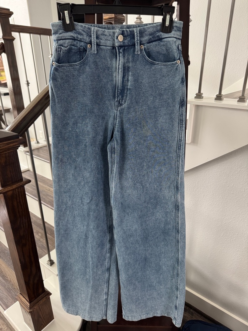 Good American Wide-Leg Blue Stonewash Jeans.